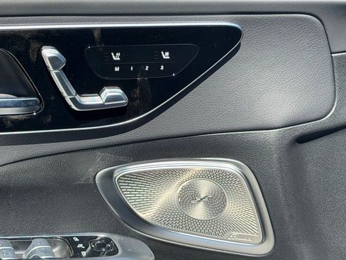 New 2025 Mercedes-Benz C 300 4MATIC Sedan image 17