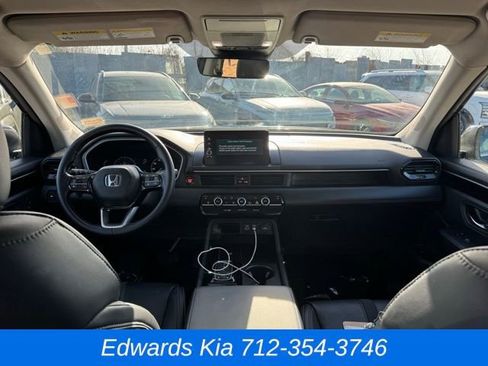 Used 2023 Honda Pilot EX-L image 18