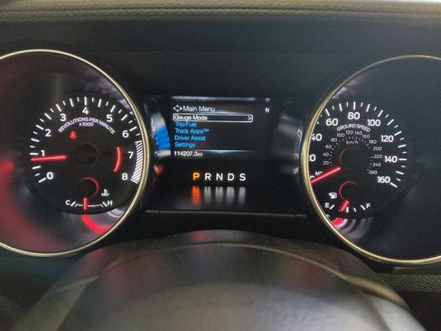 Used 2020 Ford Mustang Premium RWD image 23