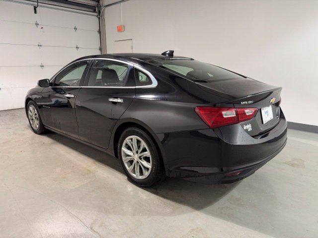 Used 2017 Chevrolet Malibu LT FWD image 5