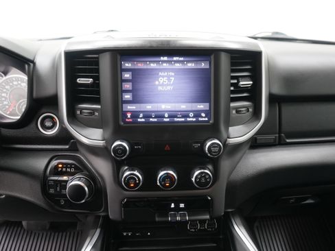 Used 2019 RAM 1500 Big Horn AWD/4WD image 18