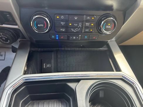 Used 2020 Ford F250 Lariat w/ Lariat Ultimate Package AWD/4WD image 37
