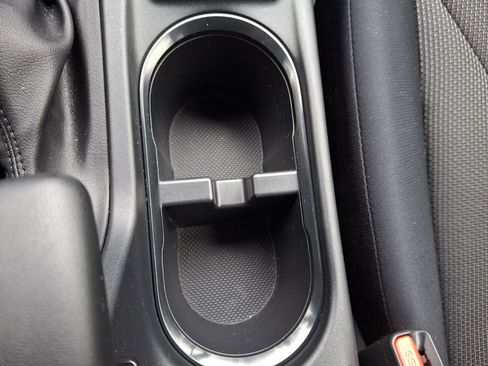 Used 2021 Subaru Crosstrek 2.0i image 23