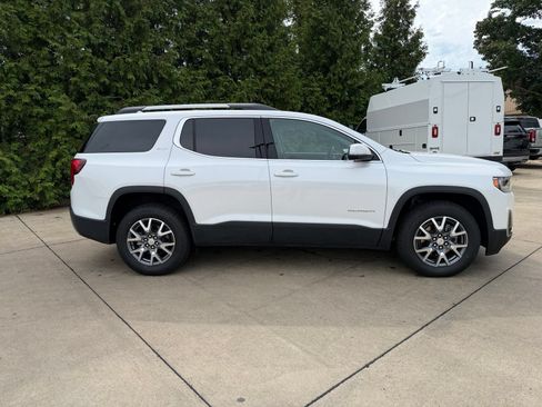 Used 2023 GMC Acadia SLT w/ Technology Package AWD/4WD image 32
