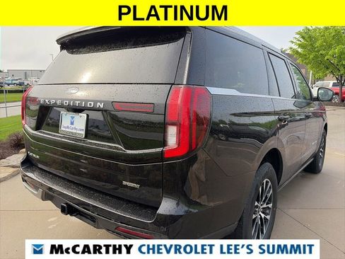Used 2025 Ford Expedition Platinum AWD/4WD image 20