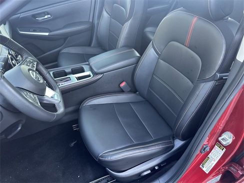 Used 2023 Nissan Sentra SR w/ SR Premium Package image 18