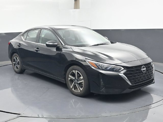 Used 2024 Nissan Sentra SV FWD image 2