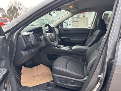 New 2026 Nissan Pathfinder SV image 14