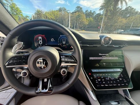 Used 2025 Maserati GranTurismo Modena image 31