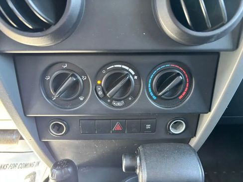 Used 2007 Jeep Wrangler Sahara w/ Trailer Tow Group AWD/4WD image 14