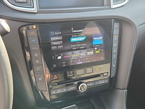 Used 2022 INFINITI QX50 Luxe AWD/4WD image 15