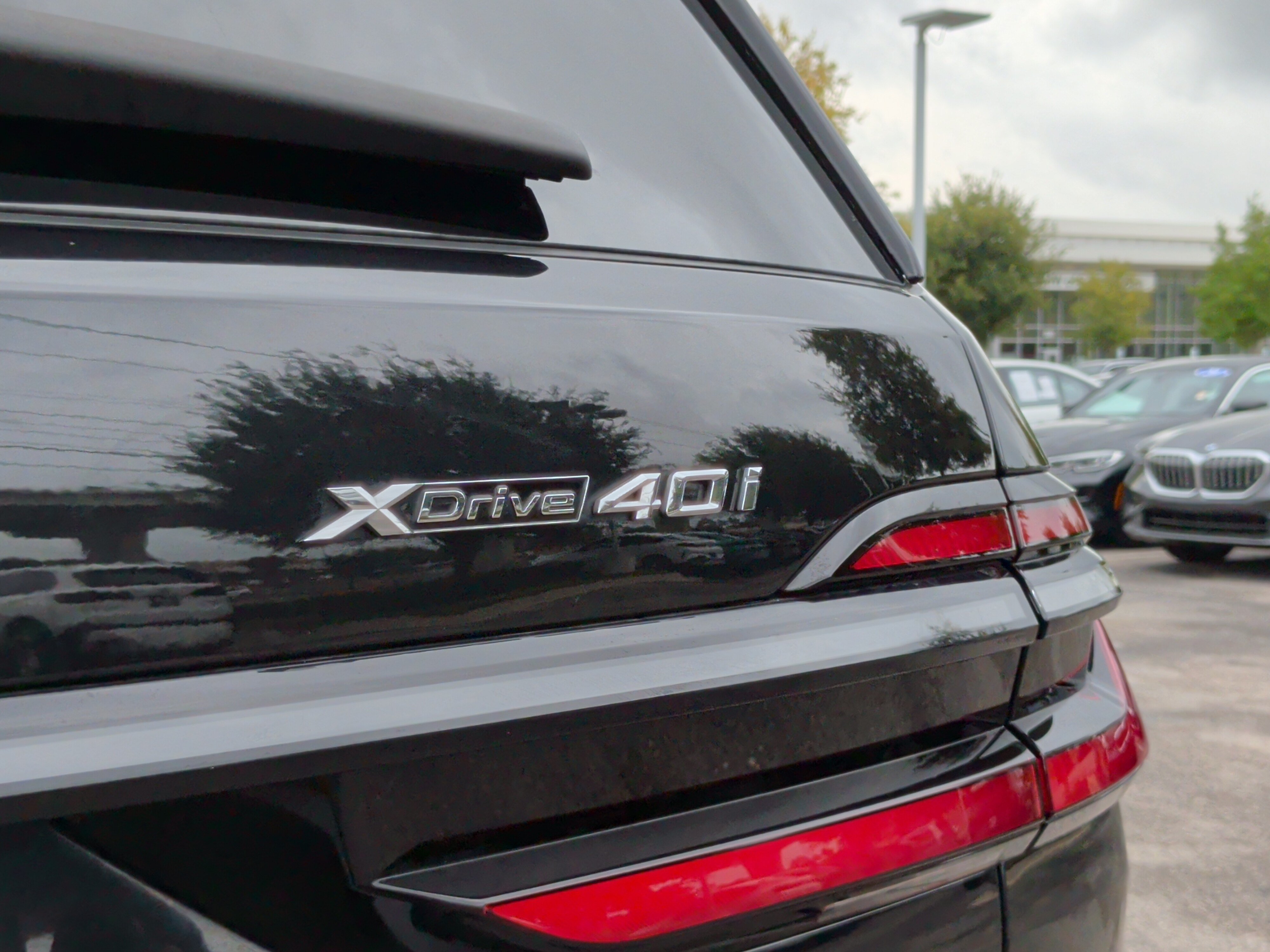 Certified 2024 BMW X7 xDrive40i w/ Dynamic Handling Package AWD/4WD image 11