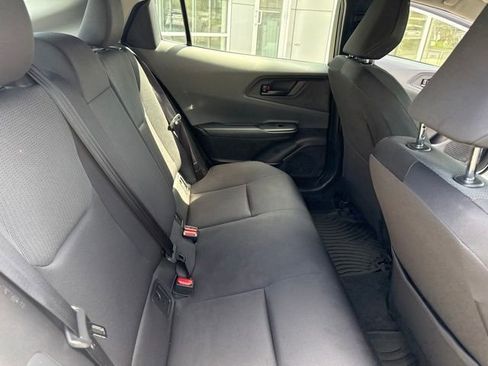 Used 2025 Toyota Prius LE FWD image 30