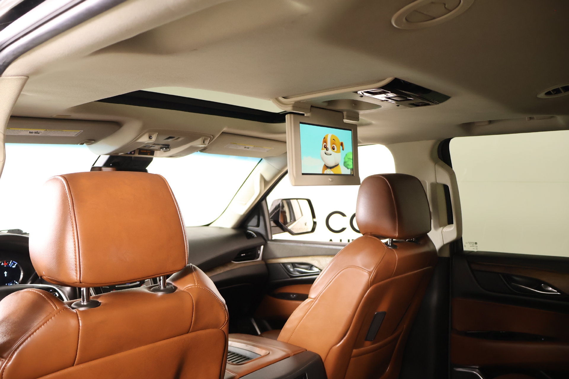 Used 2020 Cadillac Escalade Premium Luxury AWD/4WD image 17