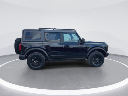 Certified 2024 Ford Bronco Black Diamond image 11
