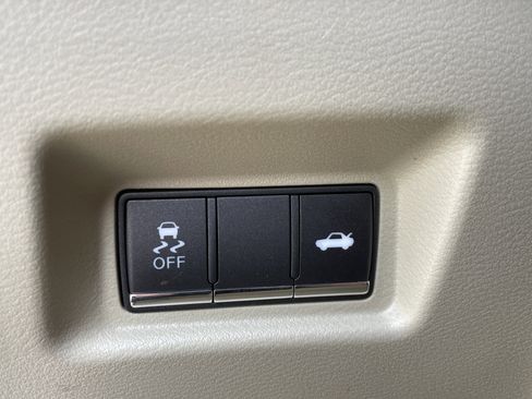 Used 2015 INFINITI Q50 Premium w/ Navigation Package image 27