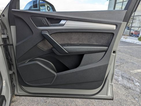 Used 2019 Audi SQ5 Premium image 28