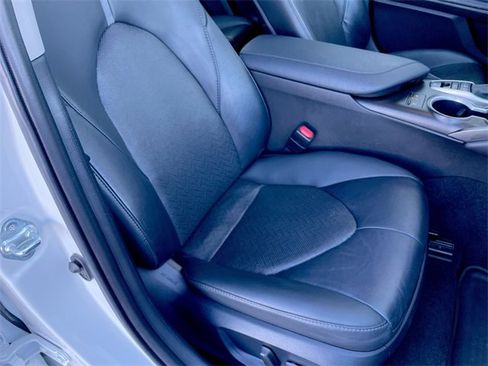 Used 2024 Toyota Camry XLE image 23