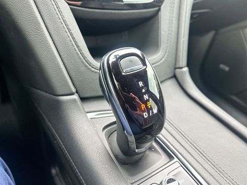 Used 2024 Cadillac XT6 Luxury FWD image 24