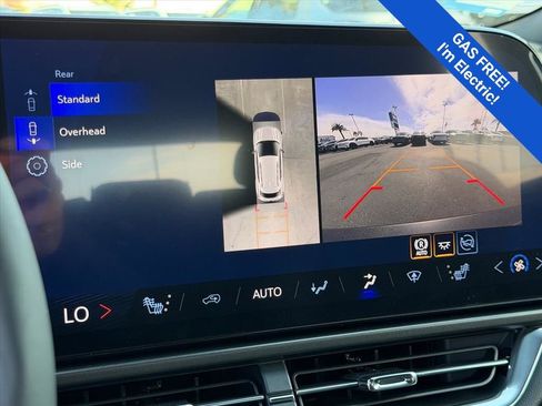 New 2026 Chevrolet Equinox EV LT w/ Comfort Package FWD image 12