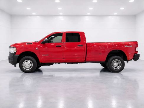 Used 2020 RAM 3500 Tradesman AWD/4WD image 2