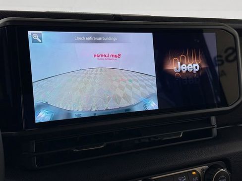 New 2026 Jeep Gladiator Willys AWD/4WD image 13