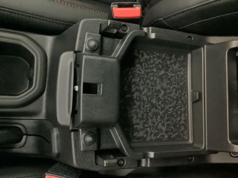 New 2026 Jeep Wrangler Unlimited Rubicon AWD/4WD image 21