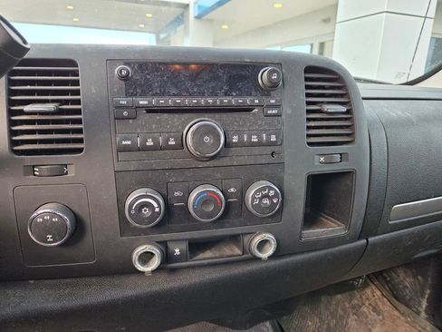 Used 2011 Chevrolet Silverado 2500 LT image 9