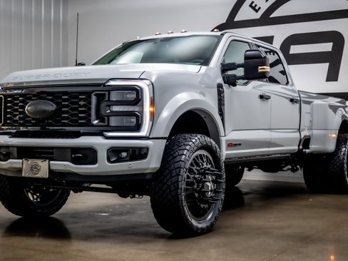 Used 2026 Ford F450 Platinum w/ Platinum Plus Package AWD/4WD image 38