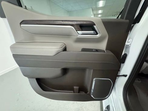 New 2026 GMC Sierra 1500 SLT w/ SLT Premium Plus Package AWD/4WD image 7