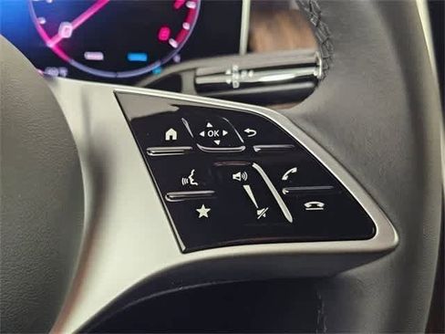 Certified 2025 Mercedes-Benz GLC 300 4MATIC image 24