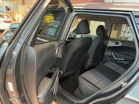 Used 2023 Kia Soul LX w/ Option Group 015 image 25