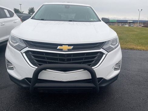 Used 2020 Chevrolet Equinox LS image 2