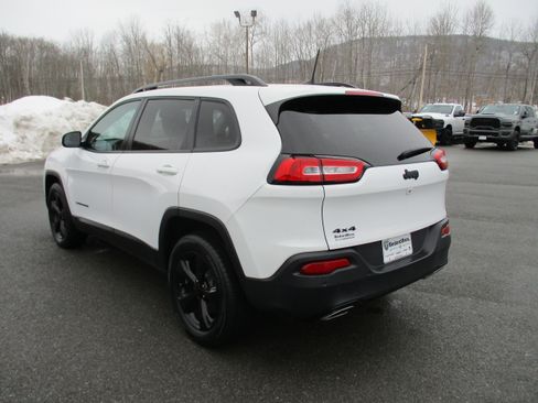 Used 2018 Jeep Cherokee Limited w/ High Altitude Package image 7