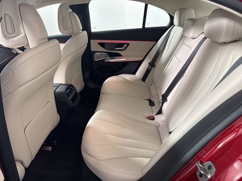 Certified 2025 Mercedes-Benz E 350 4MATIC Sedan image 18