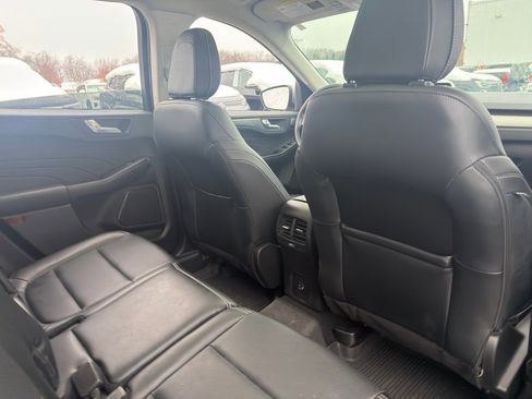 Used 2022 Ford Escape Titanium w/ Class II Trailer Tow Package image 28