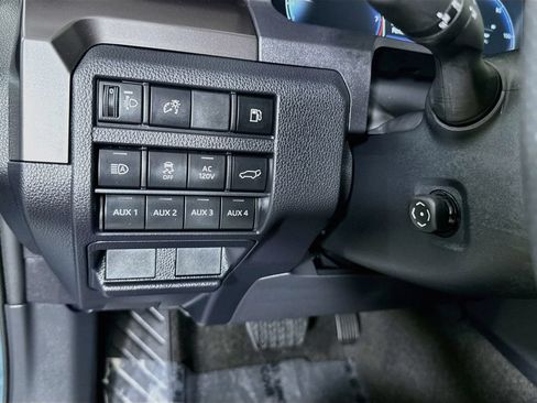 Used 2025 Toyota 4Runner TRD Off-Road Premium AWD/4WD image 21