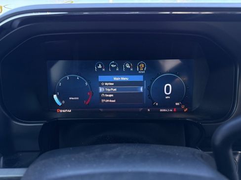 Used 2023 Ford F250 Lariat w/ Black Appearance Package image 15