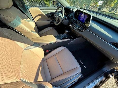 Used 2024 Lexus ES 350 Premium image 44