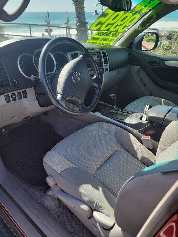 Used 2006 Toyota 4Runner SR5 AWD/4WD image 6