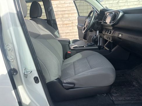 Used 2023 Toyota Tacoma SR image 11