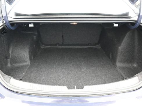 Used 2025 Chevrolet Malibu LT FWD image 33