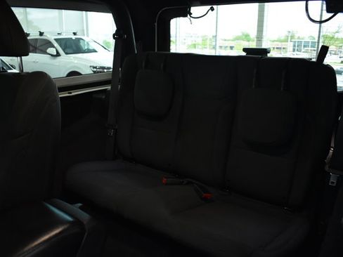 Used 2021 Jeep Wrangler Sport AWD/4WD image 33