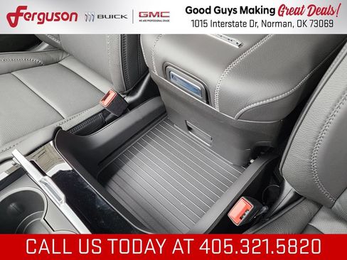 New 2026 GMC Yukon Denali w/ Denali Reserve Package AWD/4WD image 39