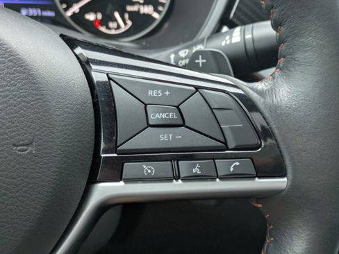 Used 2024 Nissan Altima 2.5 SR w/ SR Premium Package FWD image 24