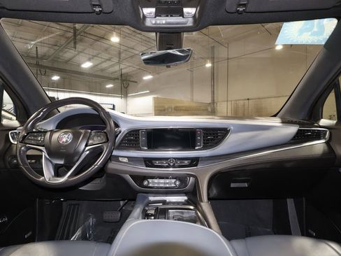 Used 2024 Buick Enclave Premium image 30