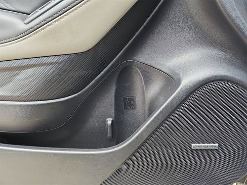 Certified 2023 Subaru Forester Limited image 31