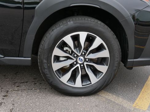 Used 2023 Subaru Outback Limited AWD/4WD image 15