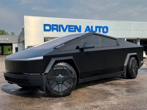 Used 2024 Tesla Cybertruck AWD Crew Cab image 1