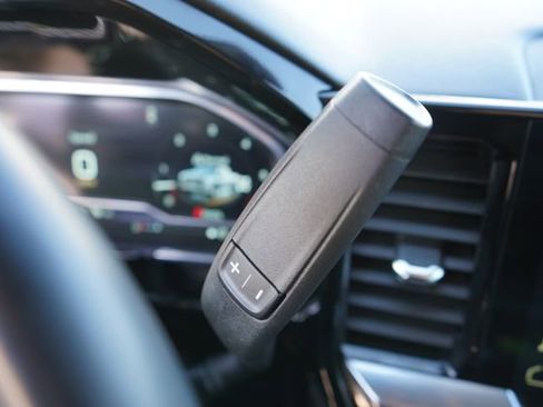 Used 2024 GMC Sierra 1500 Elevation image 19